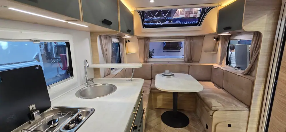 Nouveau CARAVELAIR EXCLUSIVE LINE 542 3