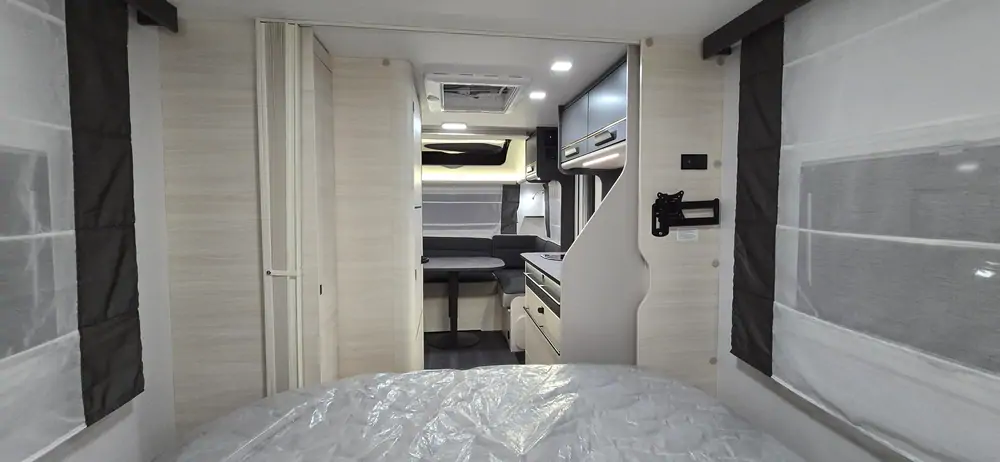 Nieuw CARAVELAIR 520 EXCLUSIVE LINE 8