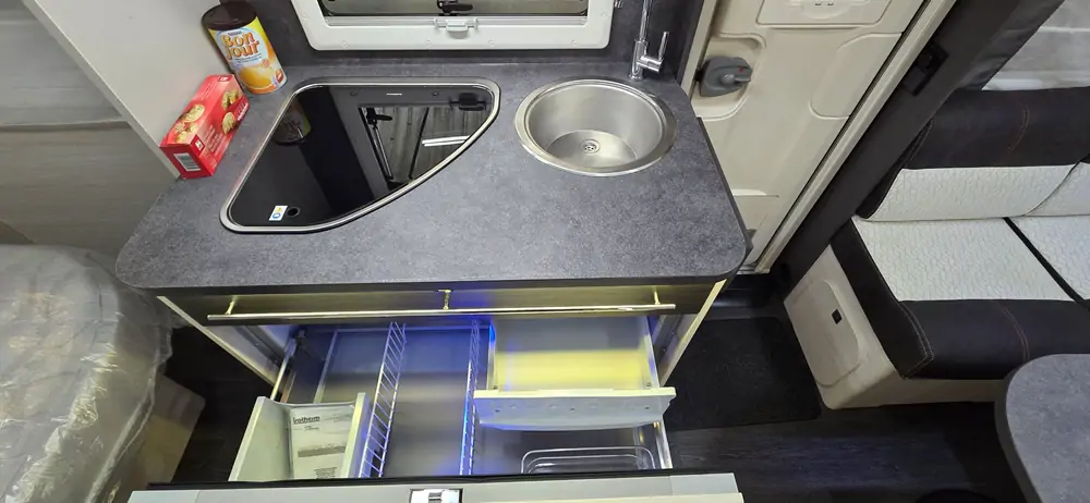 Nieuw CARAVELAIR ARTICA 490 VIP 9