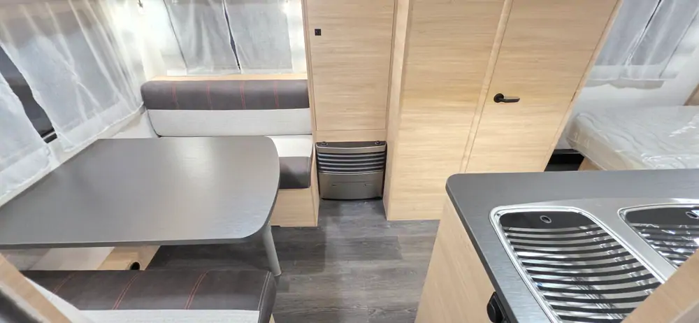 Occasie CARAVELAIR ANTARES TITANIUM 470 10