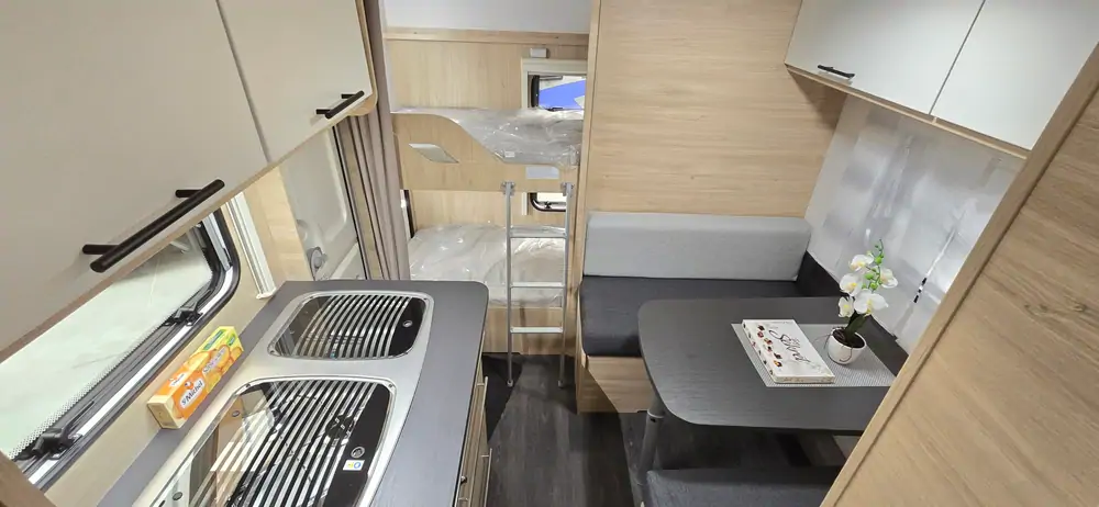 Nouveau CARAVELAIR ALBA 426 8