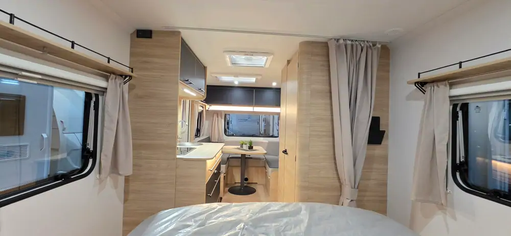 Nouveau CARAVELAIR 480 SPORT LINE 8