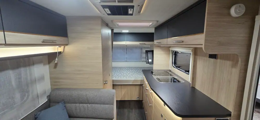 Occasion CARAVELAIR Antares Titanium 430 13