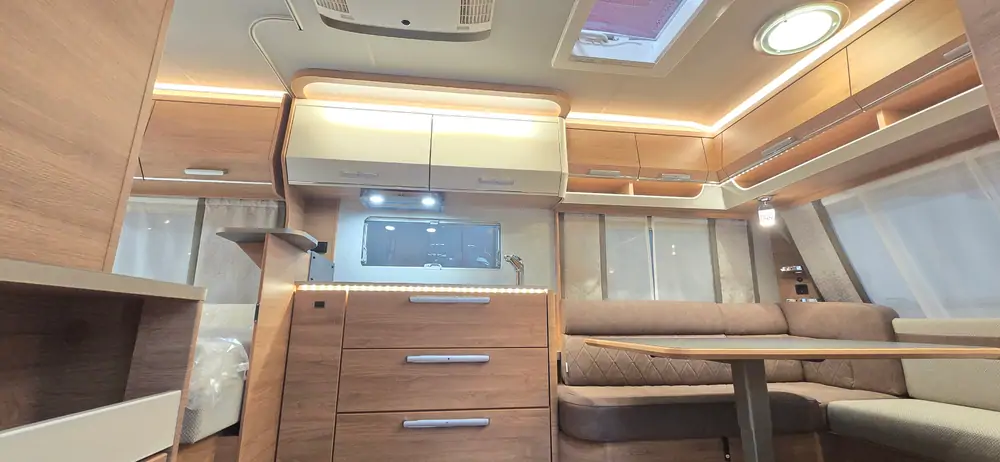 Nouveau TABBERT DA VINCI 700 KD 14