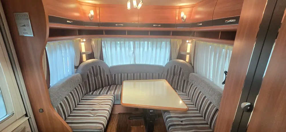 Occasion HOBBY 495UL DE LUXE 8