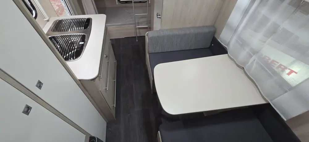 Occasion CARAVELAIR Alba 486 familly 6
