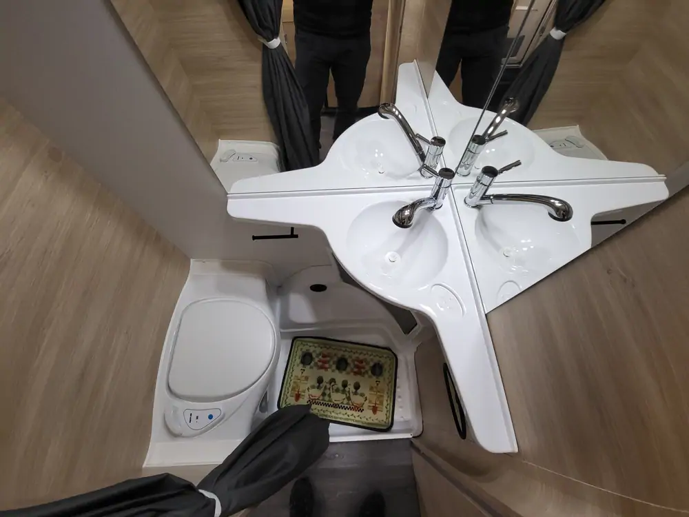 Occasion CARAVELAIR ANTARES TITANIUM 450 9