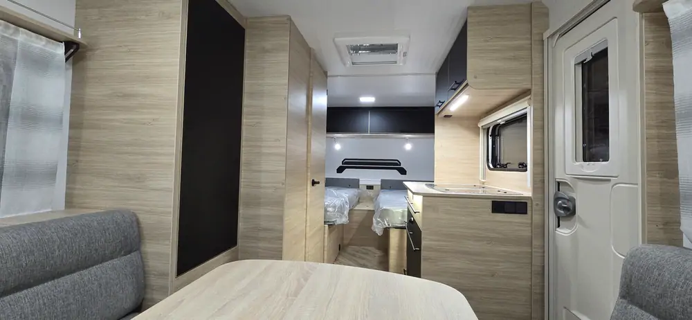 Nieuw CARAVELAIR 492 SPORT LINE 3