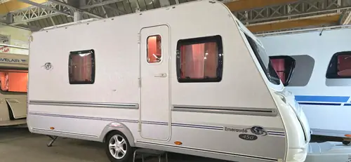 Occasie CARAVELAIR EMERAUDE 450