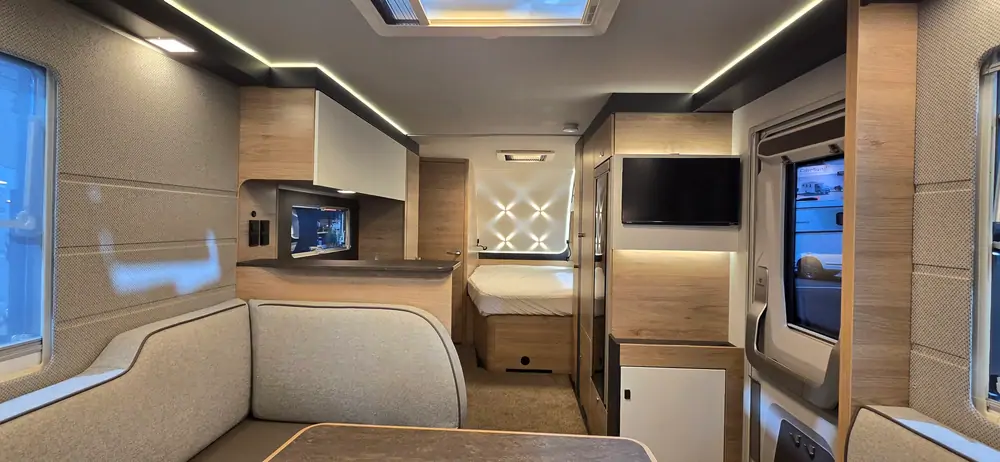 Nouveau TABBERT Pantiga 550TDL 2.5 Finest Edition 11