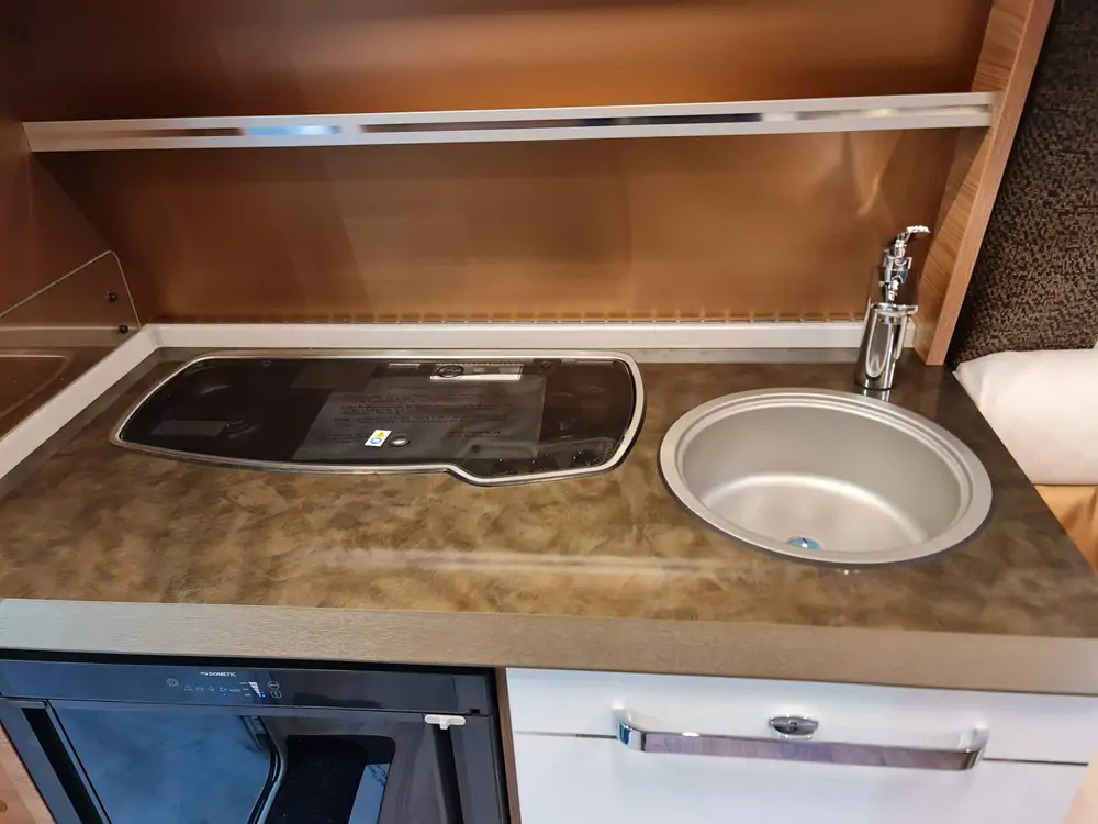 Nouveau TABBERT BELLINI 390 FHD/F 15