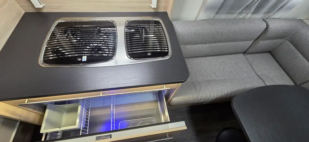 Occasion CARAVELAIR Antares Titanium 455 8