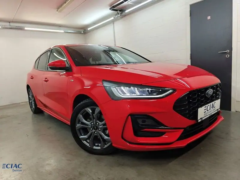 Occasie Ford Focus mca ST-Line X 1.0i EcoBoost 155pk / 114kW mHEV A7 - 5d PN4A7 - "Race Red" Niet-metaalkleur 2