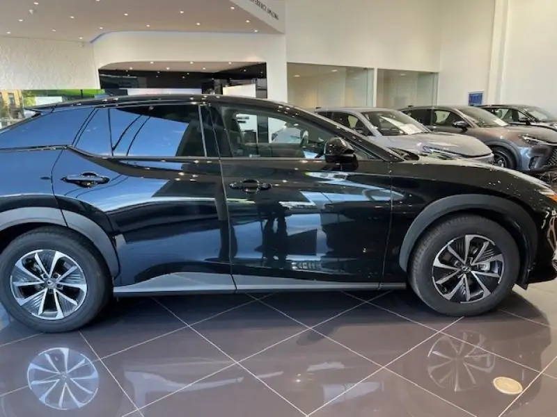 Demo Lexus Rz SUV 300e AT FWD Executive Line LHD 223 - Graphite Black 5