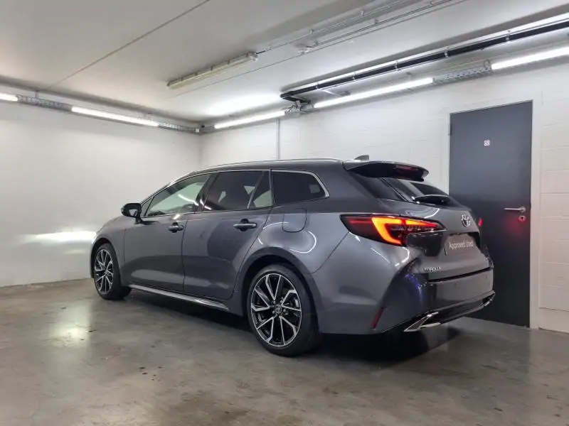 Nieuw Toyota Corolla hb & ts Touring Sports 1.8 Hybrid CVT Premium LH 1G3 - Grey Metallic (1G3) 7