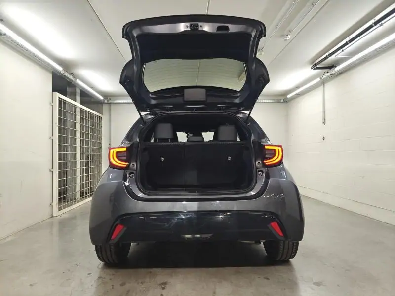 Occasie Toyota Yaris Style GREY - Gris 9