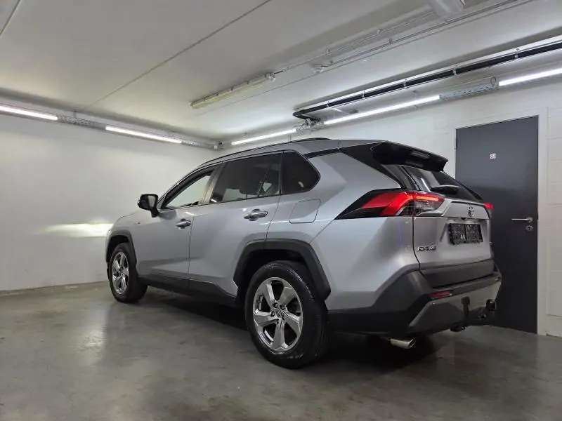 Occasie Toyota Rav4 5 d. 2.5 Hybrid AWD e-CVT Premium Plus L 1D6 - SILVER METALLIC (1D6) 8