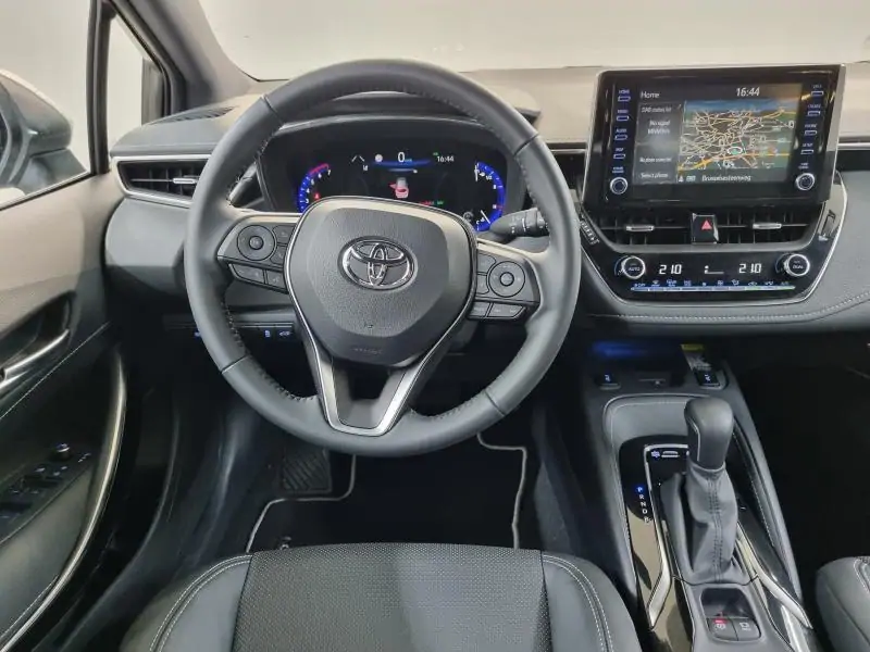Nieuw Toyota Corolla hb & ts Touring Sports 1.8 e-CVT Hybrid CVT Prem 1J6 - PRECIOUS SILVER METALLIC 3