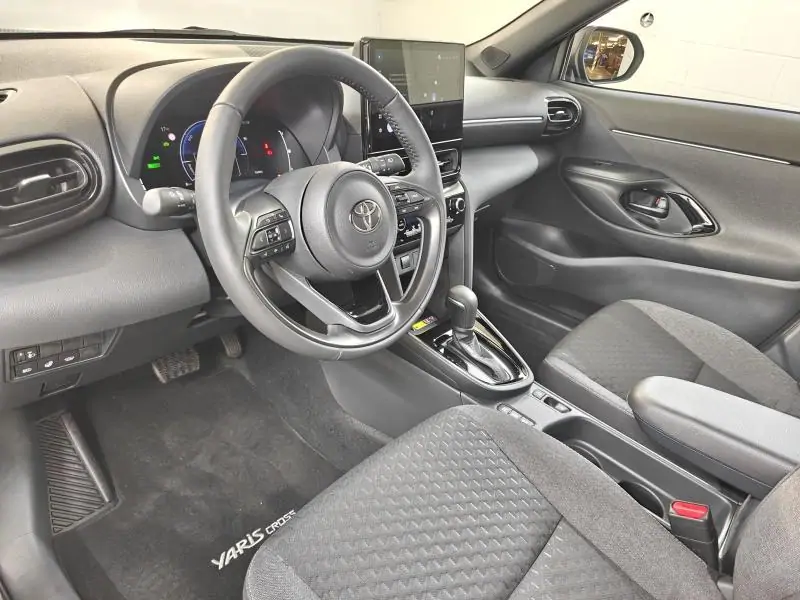 Occasie Toyota Yaris cross B-SUV 1.5 TNGA HEV 130 2WD CVT Executive 1G3 - Grey Metallic (1G3) 4