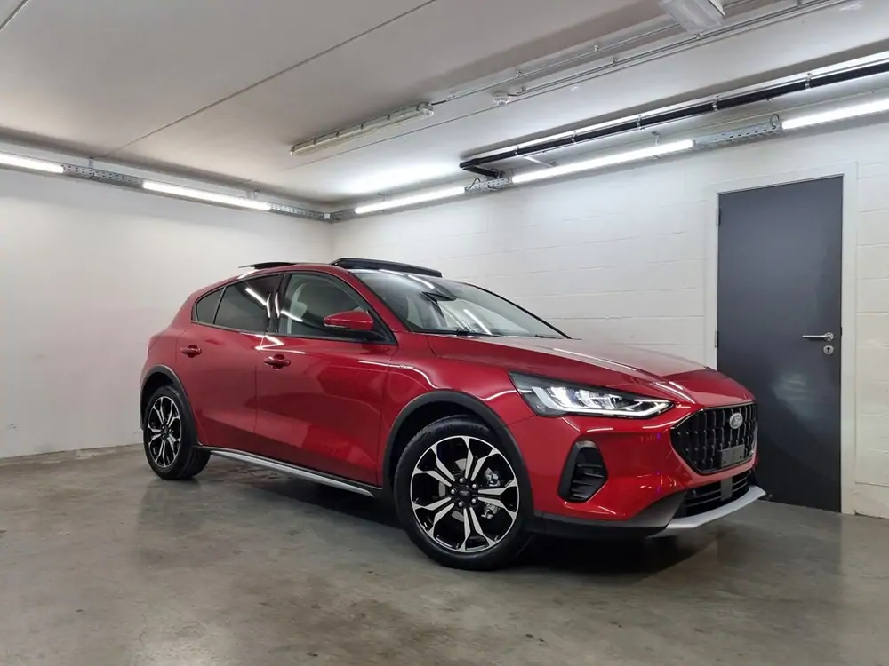 Demo Ford Focus mca Active X 1.0i EcoBoost 155pk / 114kW mHEV A7 - 5d FCU - "Fantastic Red" Exclusieve metaalkleur 3