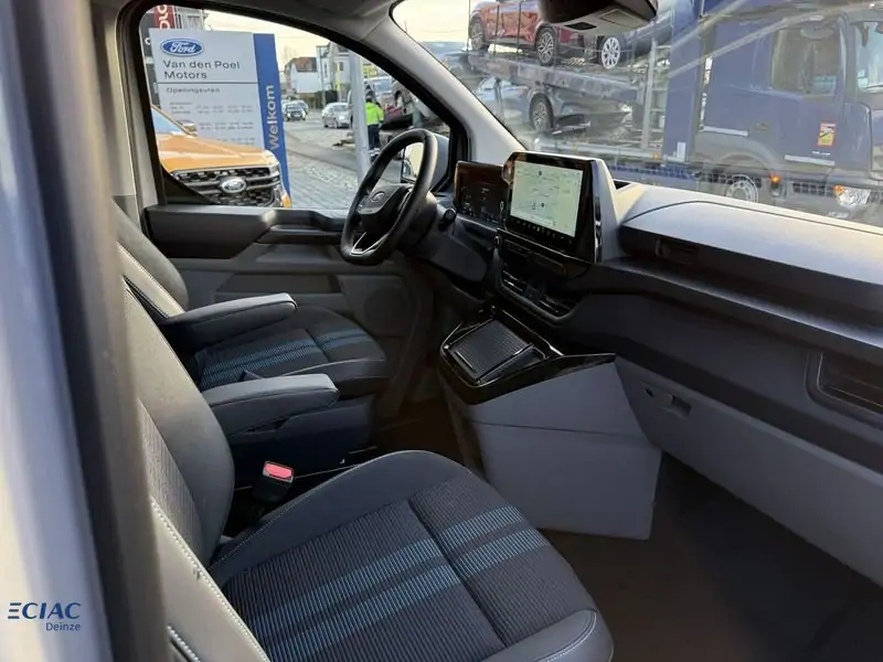 Occasie Ford Transit custom v710 MULTI-USE 320S SPORT 2.5T 227 T62P CT FWD SWB 2.5i 232pk / 171kW PHEV PN4EG - Premium niet-Metaalkleur: Grey Matter 24