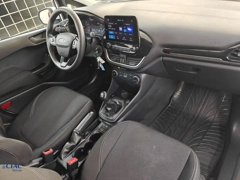 Occasie Ford Fiesta mca Connected 1.1i 75pk / 55kW M5 PN3GZ - "Frozen White" Speciale niet-metaalkleur 10