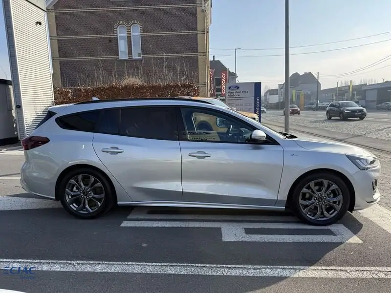 Occasie Ford Focus mca (c519) ST-Line 1.0i Ecoboost 155pk A7 Clipper PNZJB - MOONDUST SILVER 4