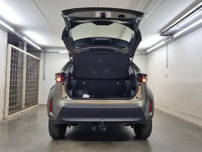 Occasie Toyota Yaris Cross Dynamic -Trekhaak - parkeersensoren - 1280km - Garantie GREEN - Vert 9