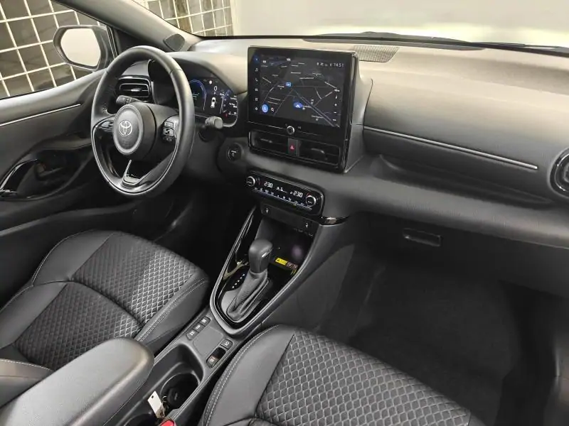 Occasie Toyota Yaris Style GREY - Gris 12