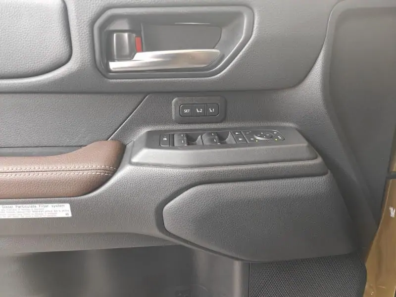 Occasie Toyota Land Cruiser First Edition - 18681km - Garantie YELLOW - Jaune 5