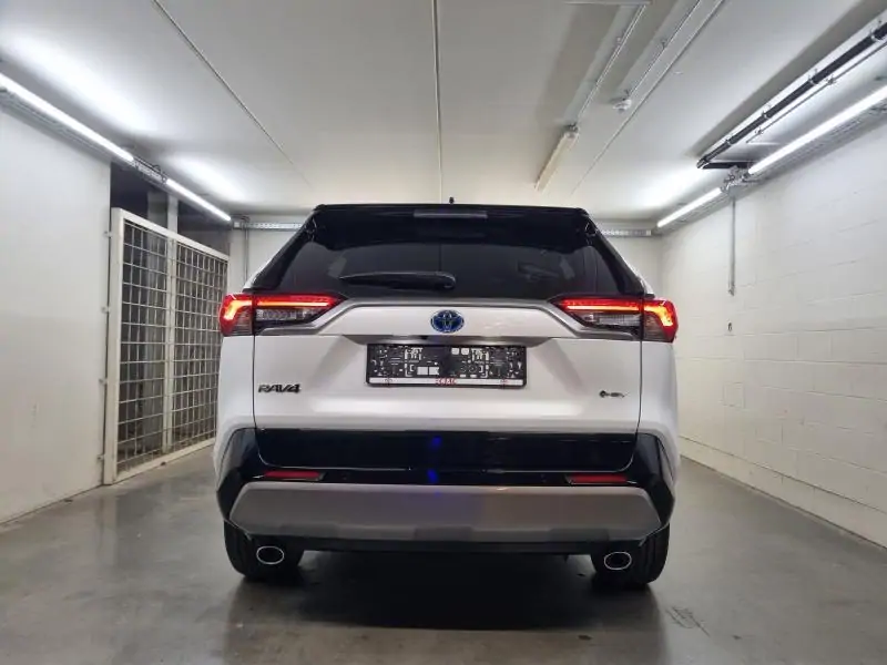 Nieuw Toyota Rav4 5 d. 2.5 Hybrid 2WD e-CVT Style Plus LHD 2PS - WHITE PEARL / BLACK ROOF 9