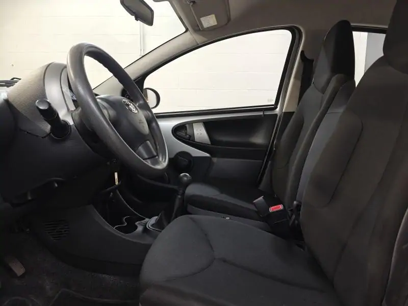 Occasie Toyota Aygo Life - 60987km - Airco - Garantie GREY - Gris 4