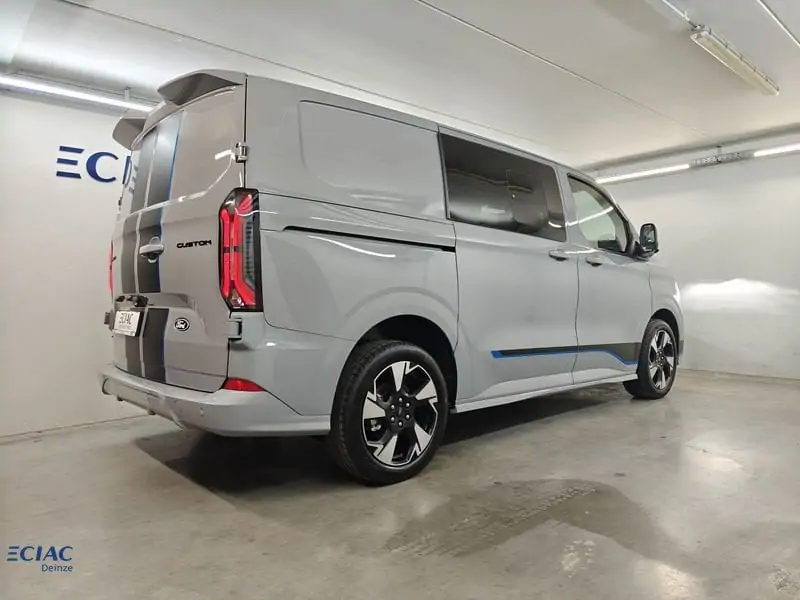 Occasie Ford Transit custom v710 MULTI-USE 320S SPORT 2.5T 227 T62P CT FWD SWB 2.5i 232pk / 1 PN4EG - Premium niet-Metaalkleur: Grey Matter 13