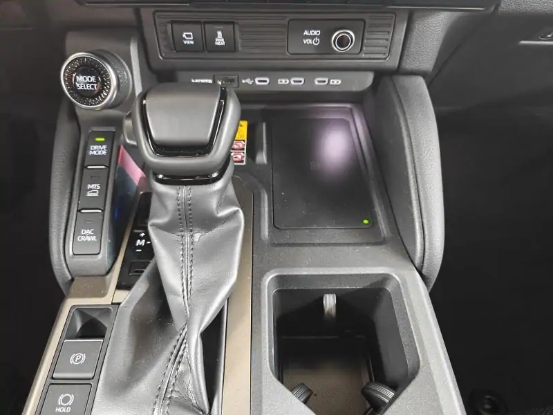 Occasie Toyota Land Cruiser First Edition - 18681km - Garantie YELLOW - Jaune 12