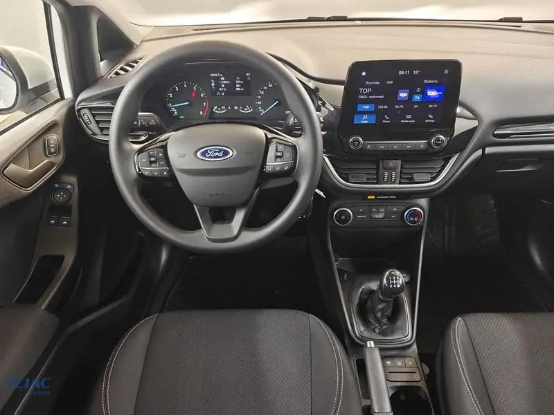 Occasie Ford Fiesta mca Connected 1.1i 75pk / 55kW M5 PN3GZ - "Frozen White" Speciale niet-metaalkleur 3