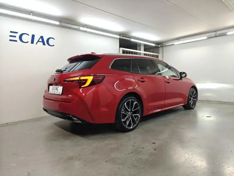 Occasie Toyota Corolla Premium - 10444km - Garantie RED - Rouge 10