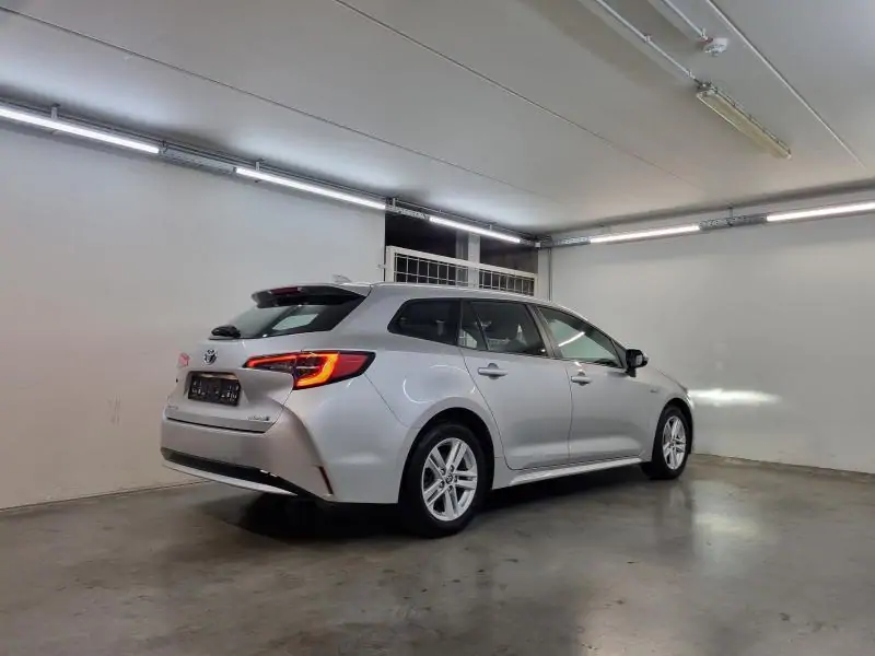 Occasie Toyota Corolla hb & ts Touring Sports 1.8 Hybrid CVT Dynamic LH 1L0 - SHIMMERING SILVER METALLIC 10