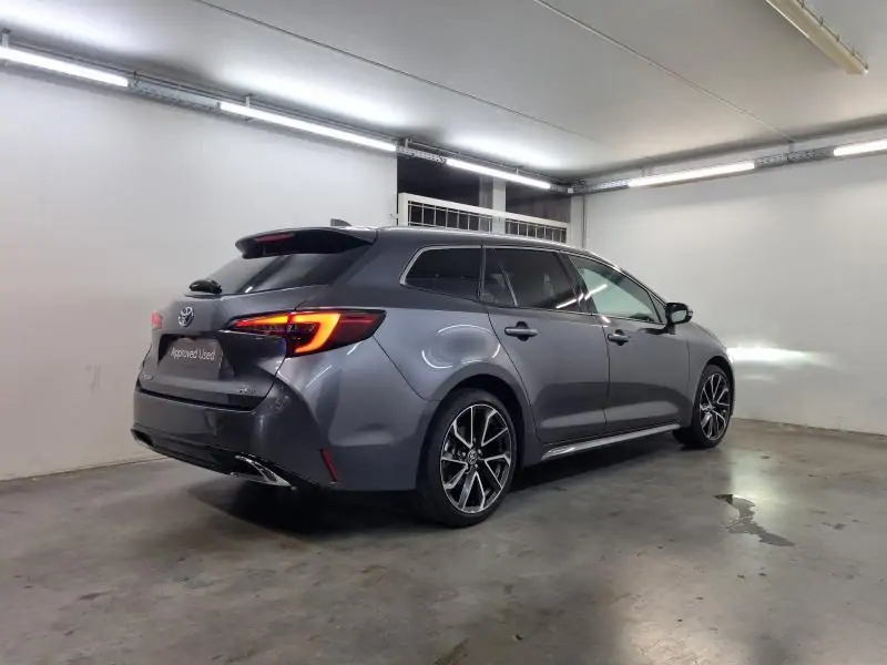 Nieuw Toyota Corolla hb & ts Touring Sports 1.8 Hybrid CVT Premium LH 1G3 - Grey Metallic (1G3) 10