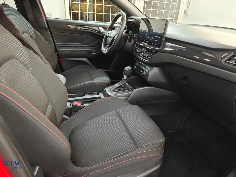 Occasie Ford Focus mca ST-Line X 1.0i EcoBoost 155pk / 114kW mHEV A7 - 5d PN4A7 - "Race Red" Niet-metaalkleur 10