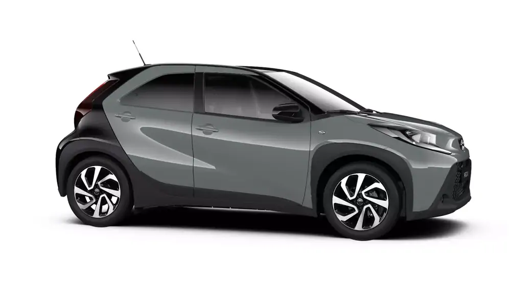 Nieuw Toyota Aygo x Hatchback 1.0L MT pulse LHD 2VN - Urban Khaki (6X3)/ Black Mica 2