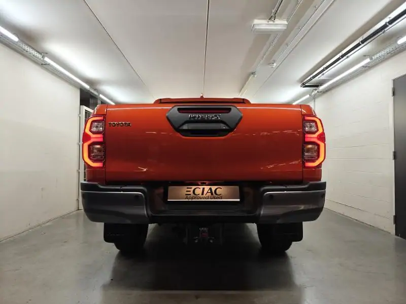Occasie Toyota Hilux DC - 2.8 MHEV Diesel - Invincible - ORANGE - Orange 10