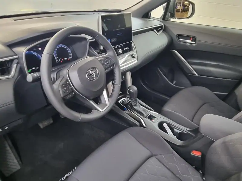 Occasie Toyota Corolla cross SUV 2.0 Hybrid 2WD CVT Style LHD 1L0 - SHIMMERING SILVER METALLIC 5