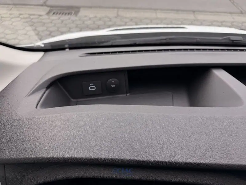 Nieuw Ford Transit 2t mca 350E Chassis enkele cabine L4 Trend M6 2.0 TD 130pk / 96kW N PN3GZ - "Frozen White" Speciale niet-metaalkleur 34