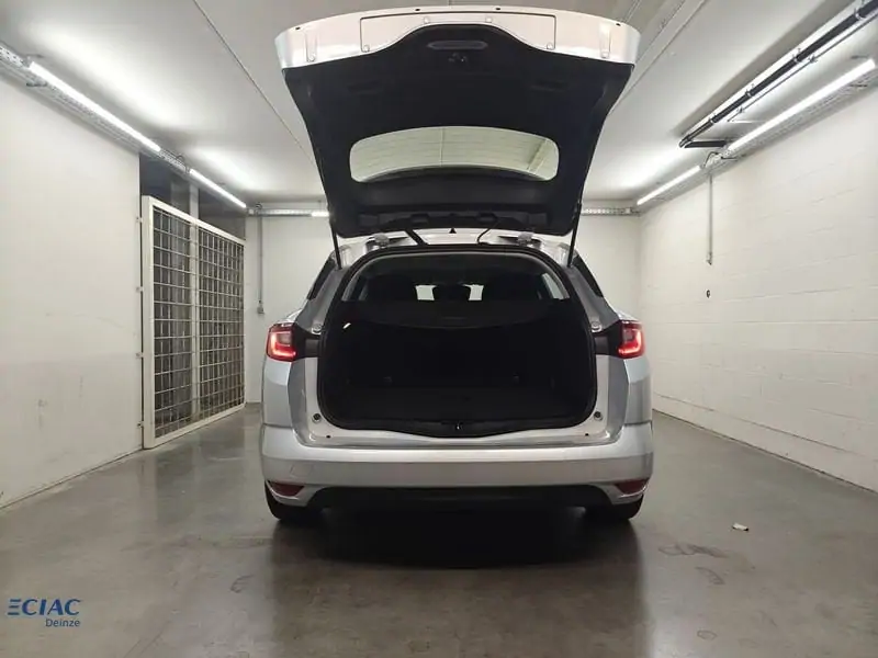 Occasie Renault Megane 1.2 benzine 8