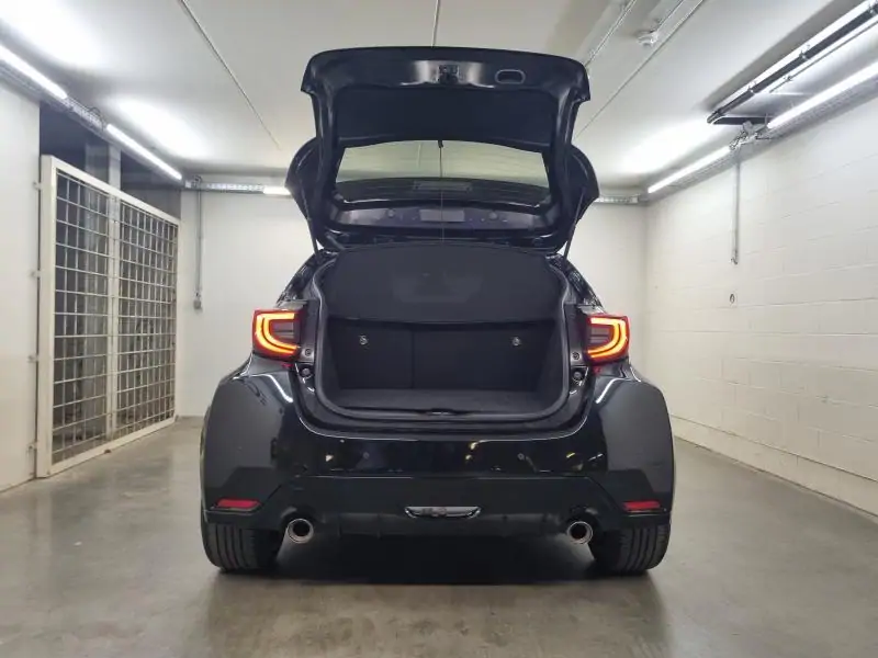 Occasie Toyota Yaris gr Hatchback 1.6L Turbo MT Hi-Pack LHD 219 - PRECIOUS BLACK METALLIC 7