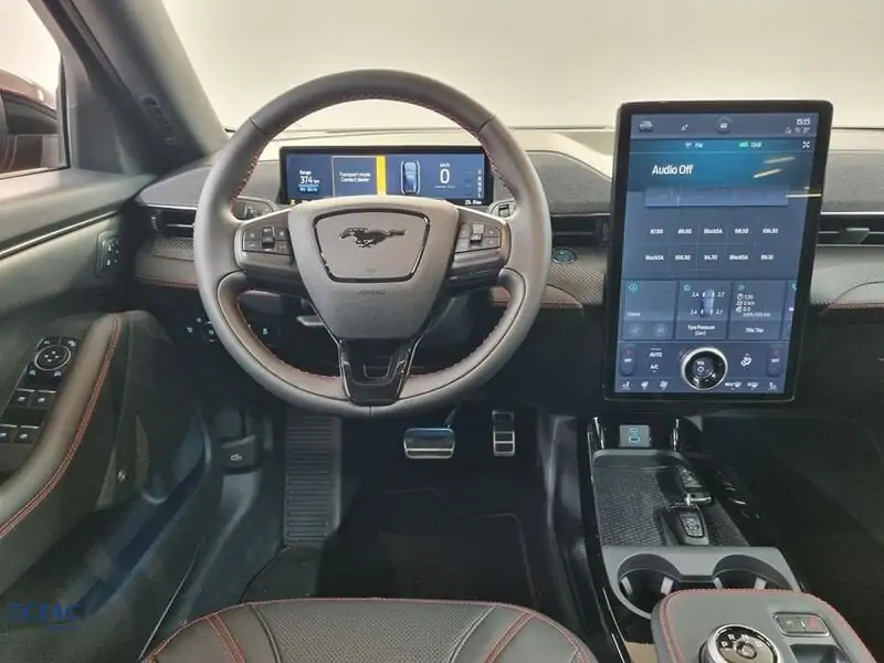 Nieuw Ford Mustang mach-e AWD 76kWh Standard Range 269pk/198kW - A1 7YF - "Rapid Red" Exclusieve metaalkleur 3