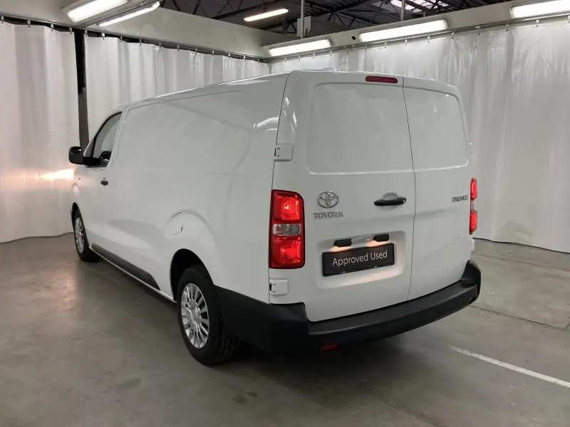 Occasie Toyota Proace LONG 2.0L Diesel 144hp MT Comfort LHD EPR - Icy White 5