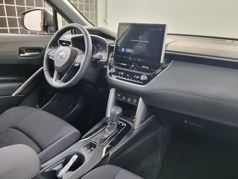 Occasie Toyota Corolla cross SUV 2.0 Hybrid 2WD CVT Style LHD 1L0 - SHIMMERING SILVER METALLIC 11
