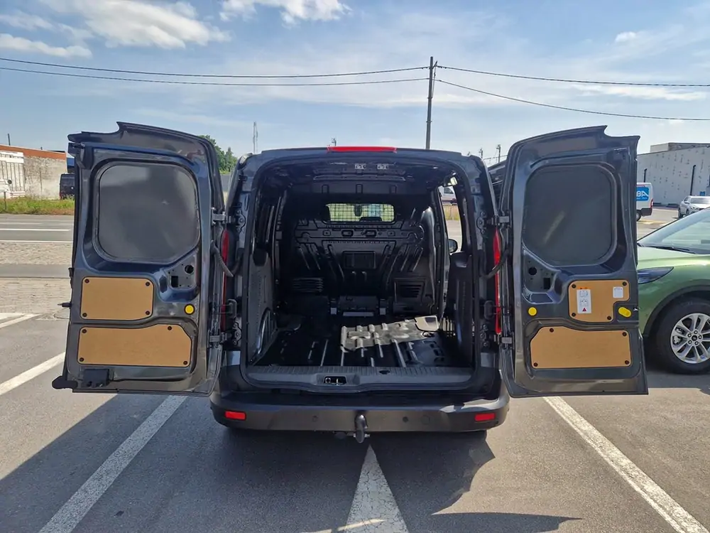 Demo Ford Transit connect v408 L1 Korte Wielbasis - T200 - Trend - 1.0 EcoBoost 100pk / 74kW (170Nm) M6 1.0 Ecoboost 100ps AXQ - Metaalkleur: Magnetic 10