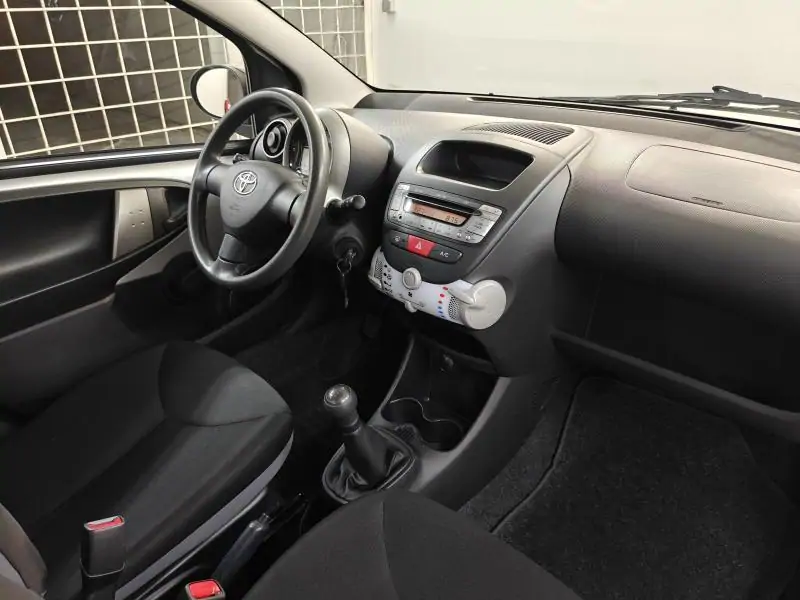 Occasie Toyota Aygo Life - 60987km - Airco - Garantie GREY - Gris 12
